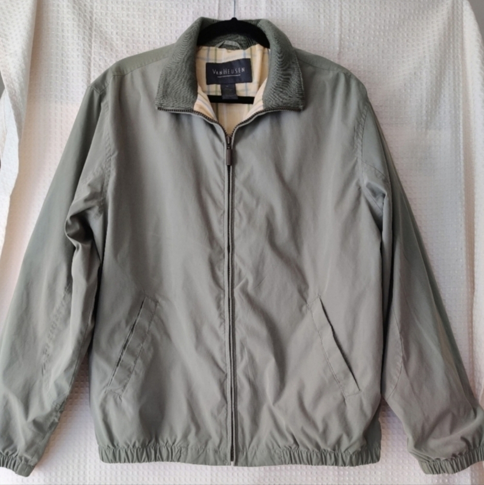 Van Heusen Men's light green jacket, Medium